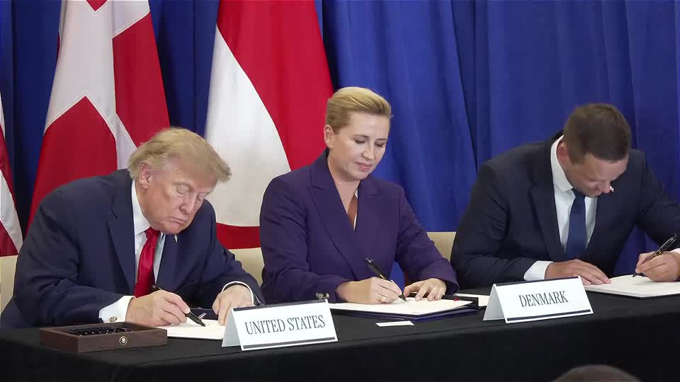 2026-09-22t155027z_1_lop457422092026rp1_rtrmadp_baseimage-960x540_usa-trump-greenland-signing.jpg