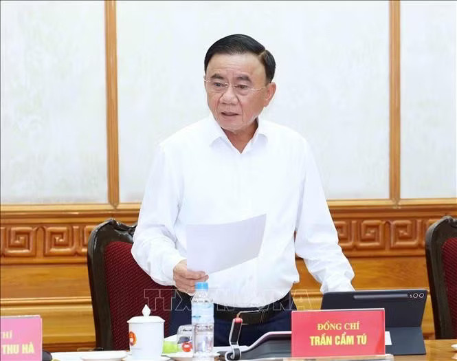 Đồng chí Trần Cẩm Tú, Ủy viên Bộ Chính trị, Thường trực Ban Bí thư phát biểu chỉ đạo cuộc họp. Ảnh: Phương Hoa/TTXVN.