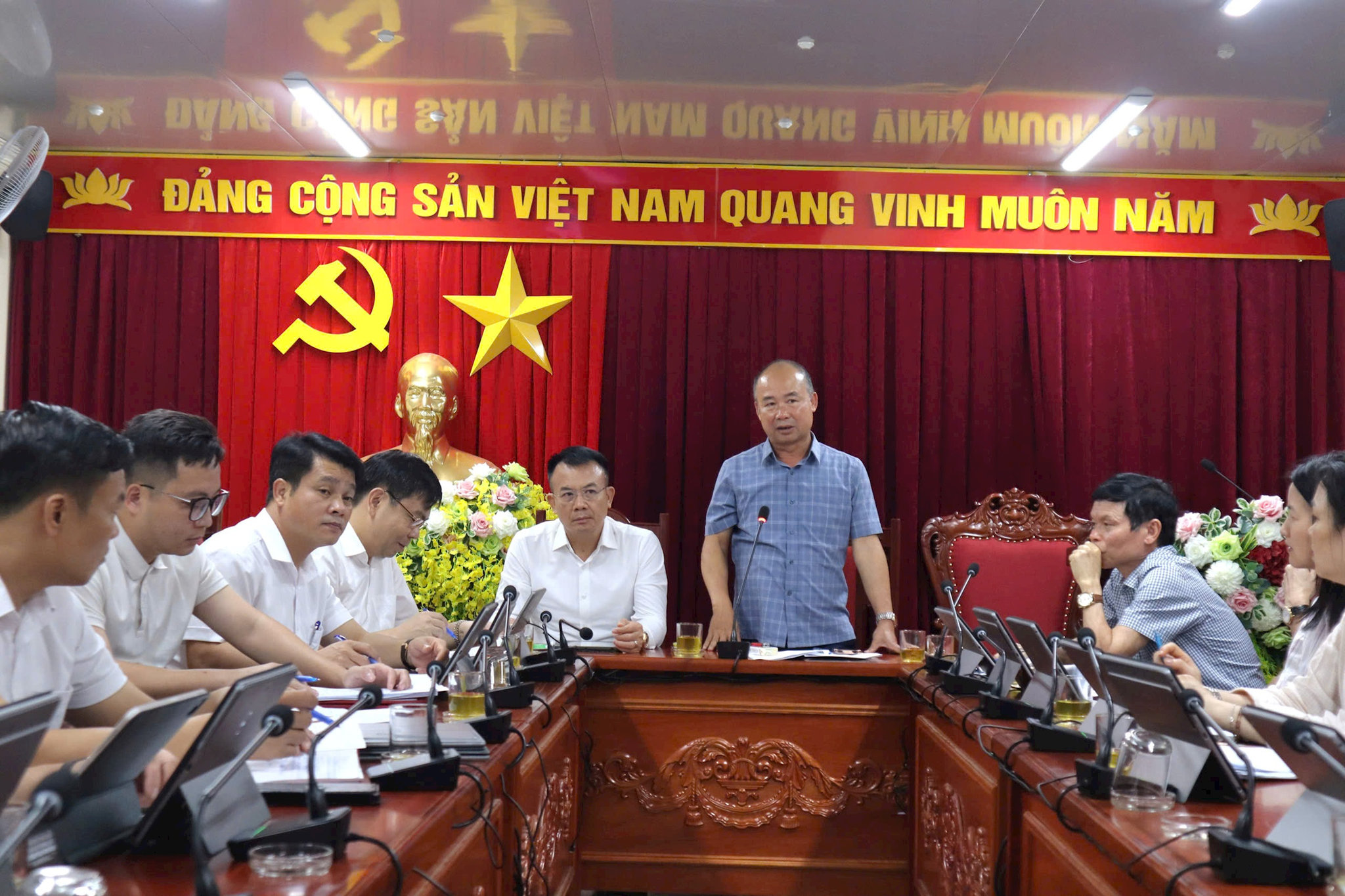 Phó Giám đốc Sở Nông nghiệp và Môi trường Hà Nội phát biểu tại buổi làm việc. Ảnh: Nguyễn Mai