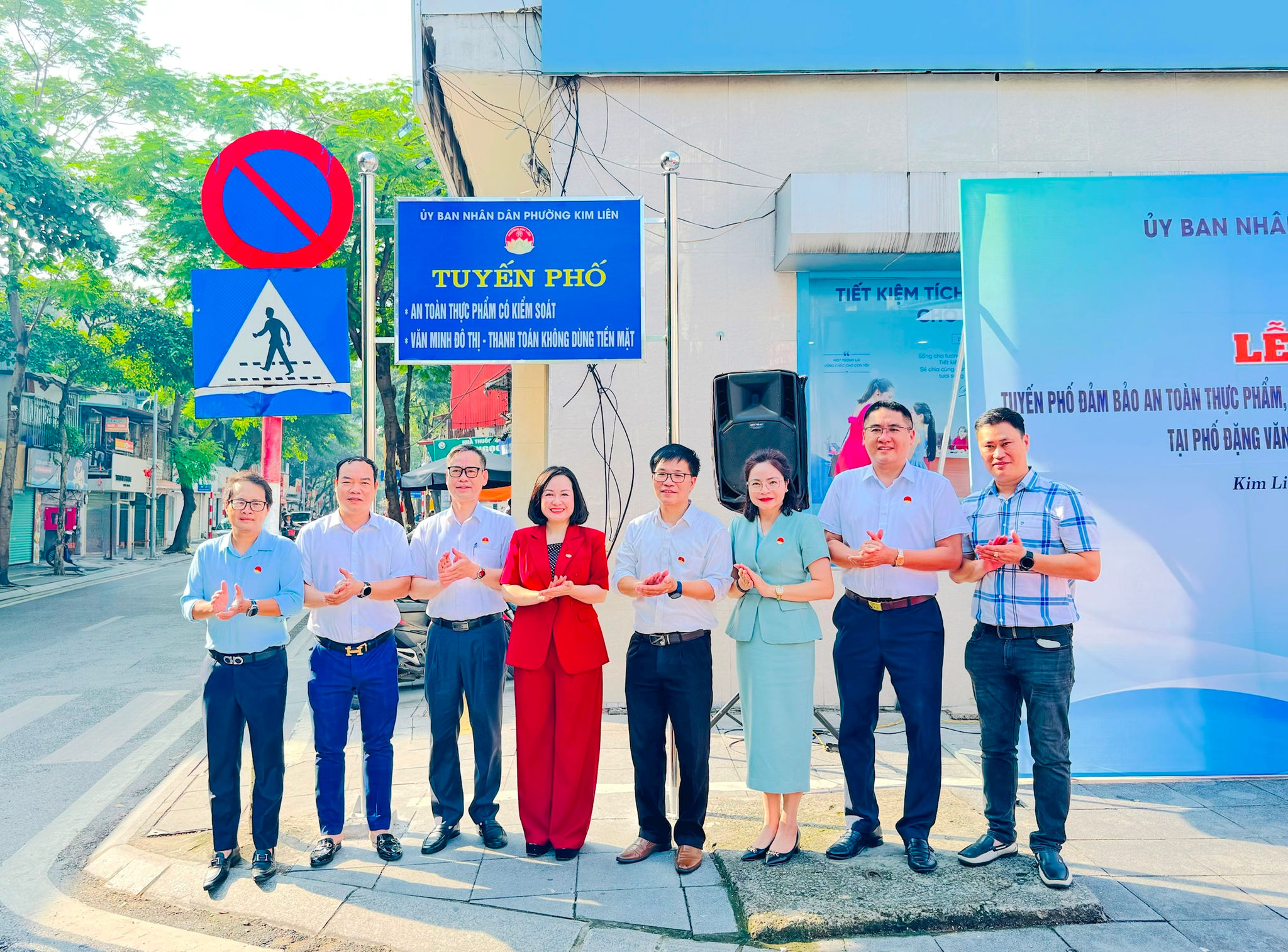 Lãnh đạo phường Kim L