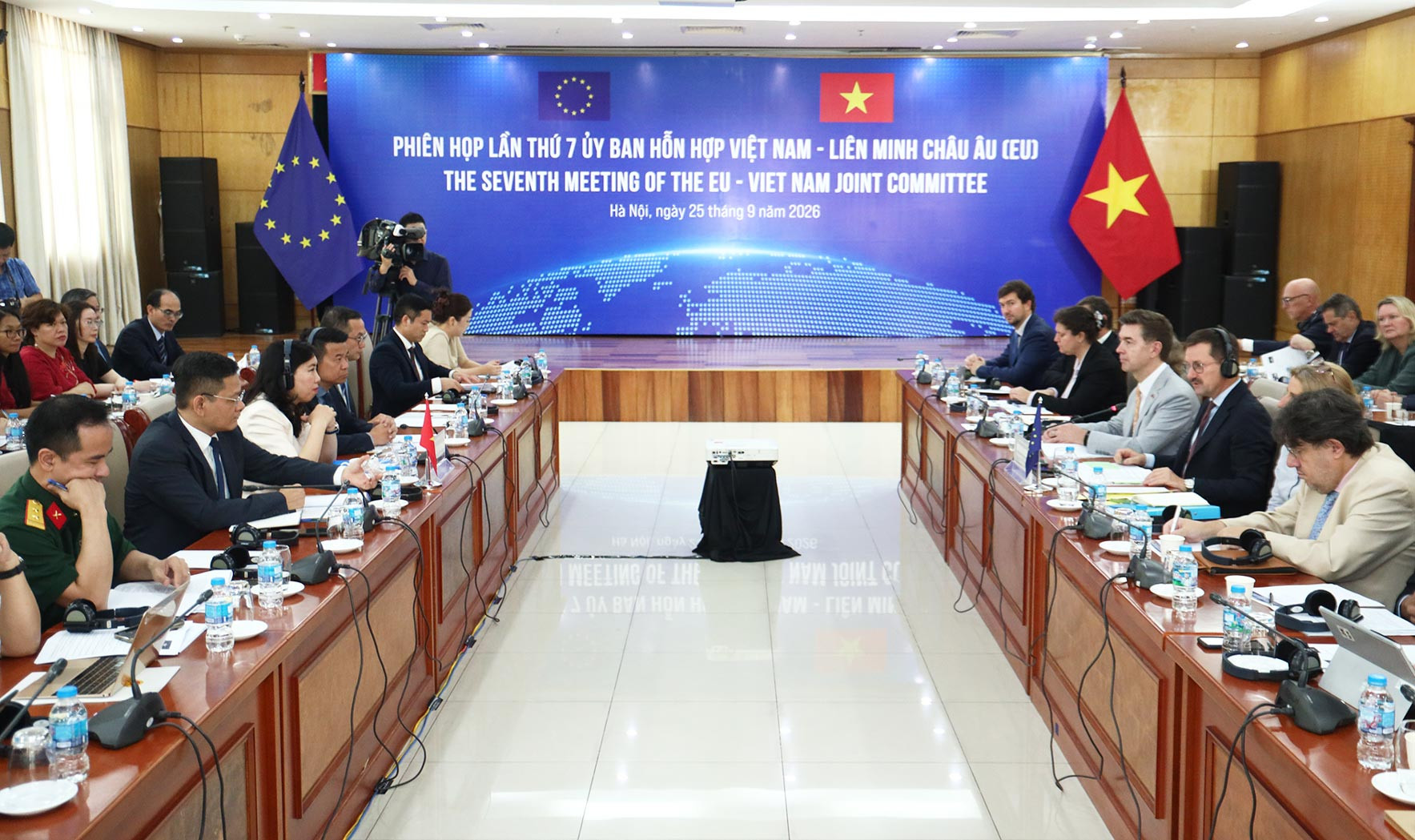 ubhh-vn-eu-_-03.jpg