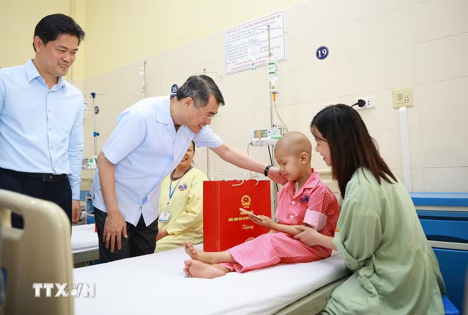media.vietnamplus.vn-images-r75g-yafc5vks8uq46mb7issvk-vkzp7zxhuqujk3mpz2vb3evzoqgr8qhvtan5vzbv_65aa6oaovuikajvqcw-_ttxvn-le-minh-hung-10.jpg