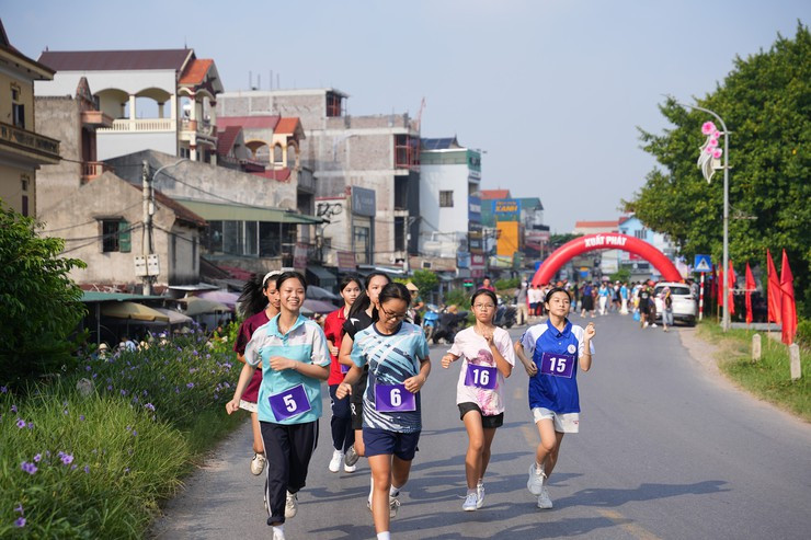 chay-phu-dong-1.jpg