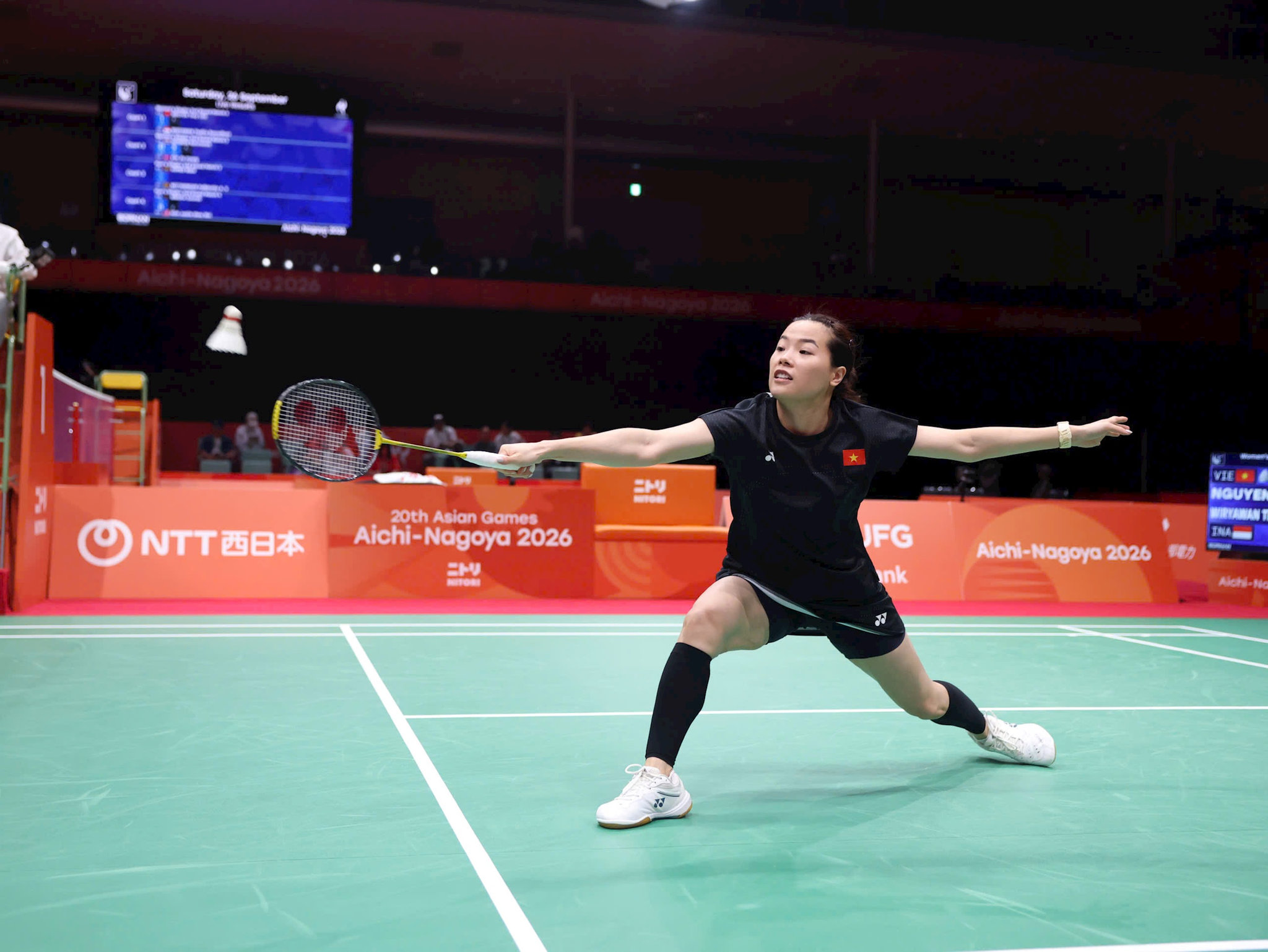 26-thuy-linh2.jpg