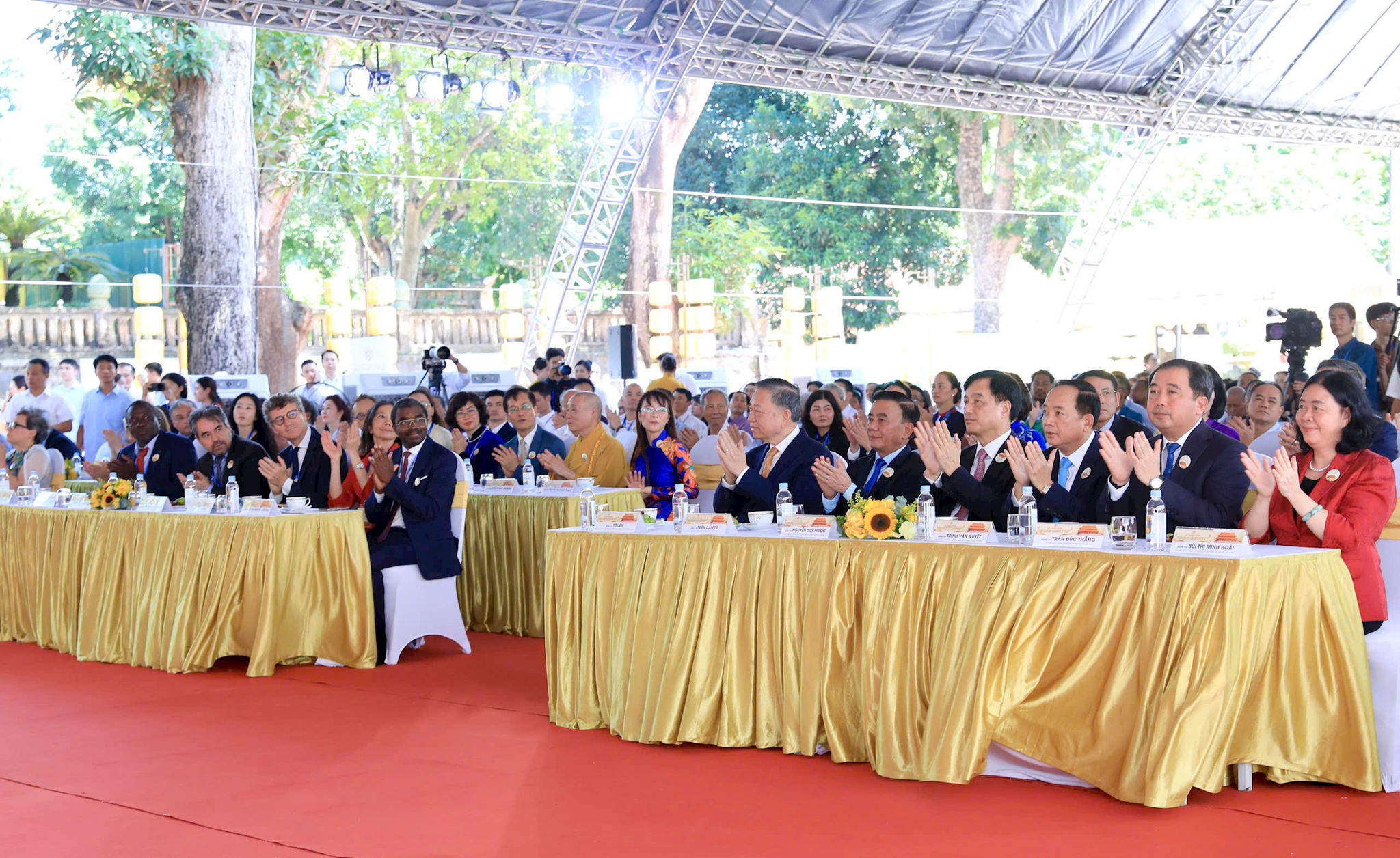 hoang-thanh-5.jpg