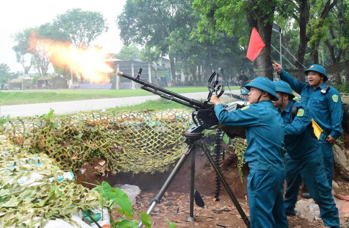 quoc-phong.jpg