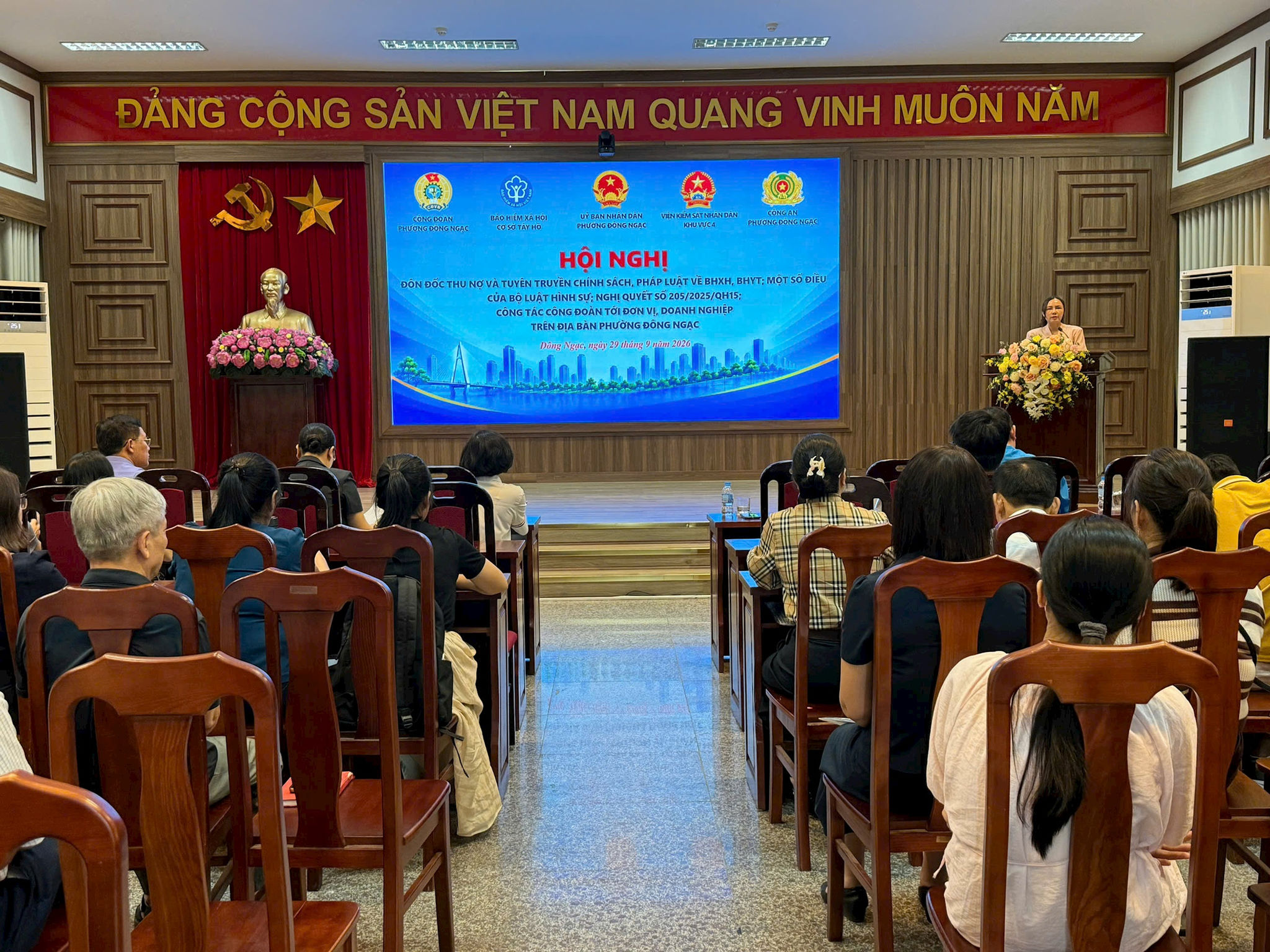 Quang cảnh cuộc họp. Ảnh: Thúy Hồng