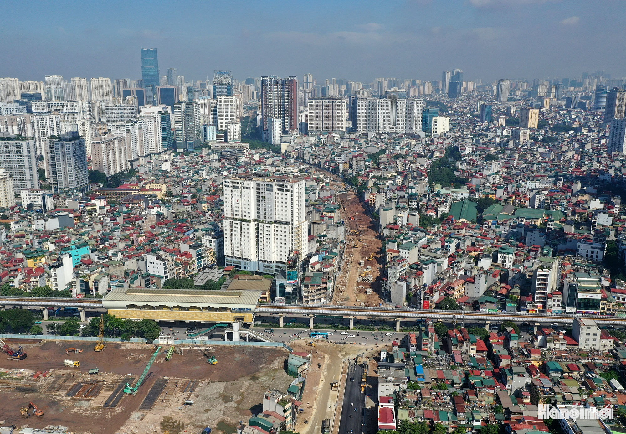 W_vanh-dai-2-5-nguyen-trai-3-.jpg