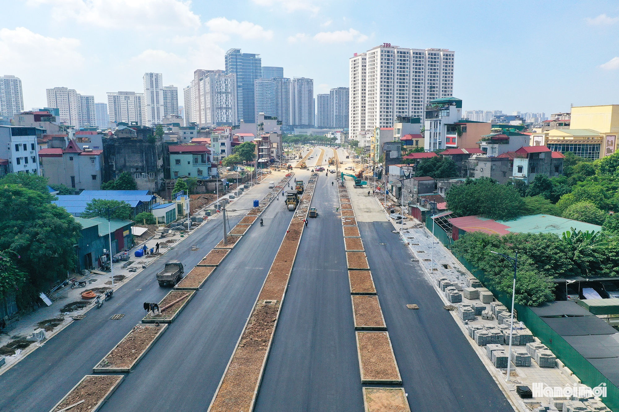 W_vanh-dai-2-xuan-dinh.jpg