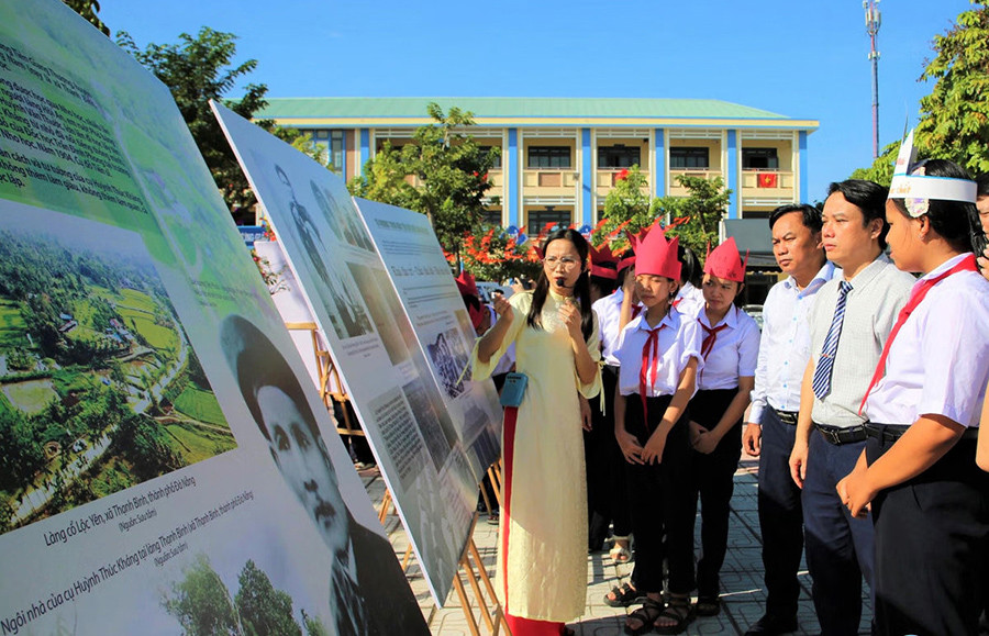 huynh-thuc-khang.jpg