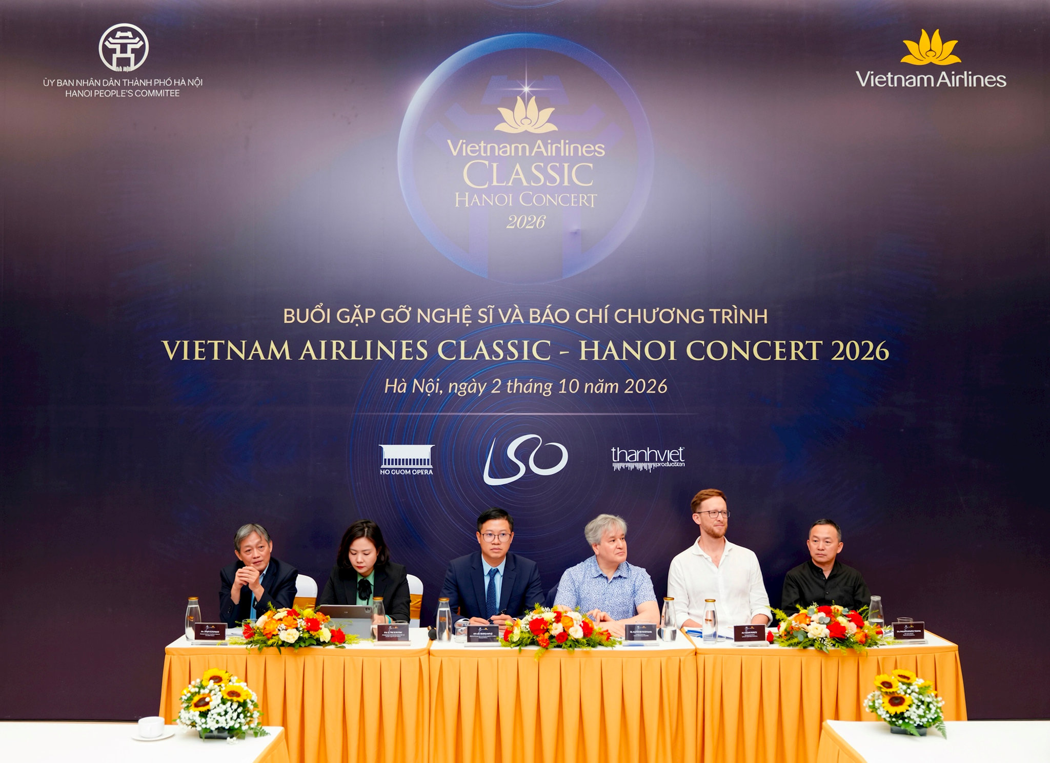 Buổi gặp gỡ báo chí giới thiệu chương trình hoà nhạc của Dàn nhạc giao hưởng London vào ngày 2-10. Ảnh: BTC