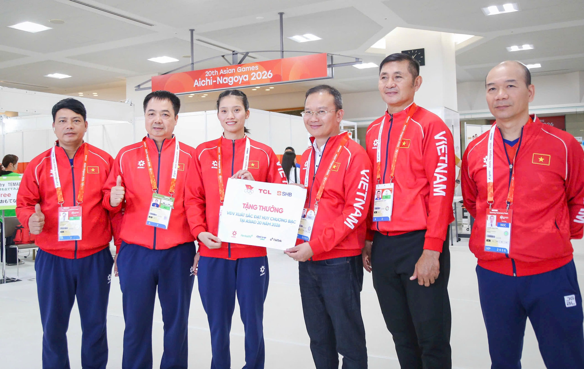 lanh-dao-thuong-nong-tam.jpg