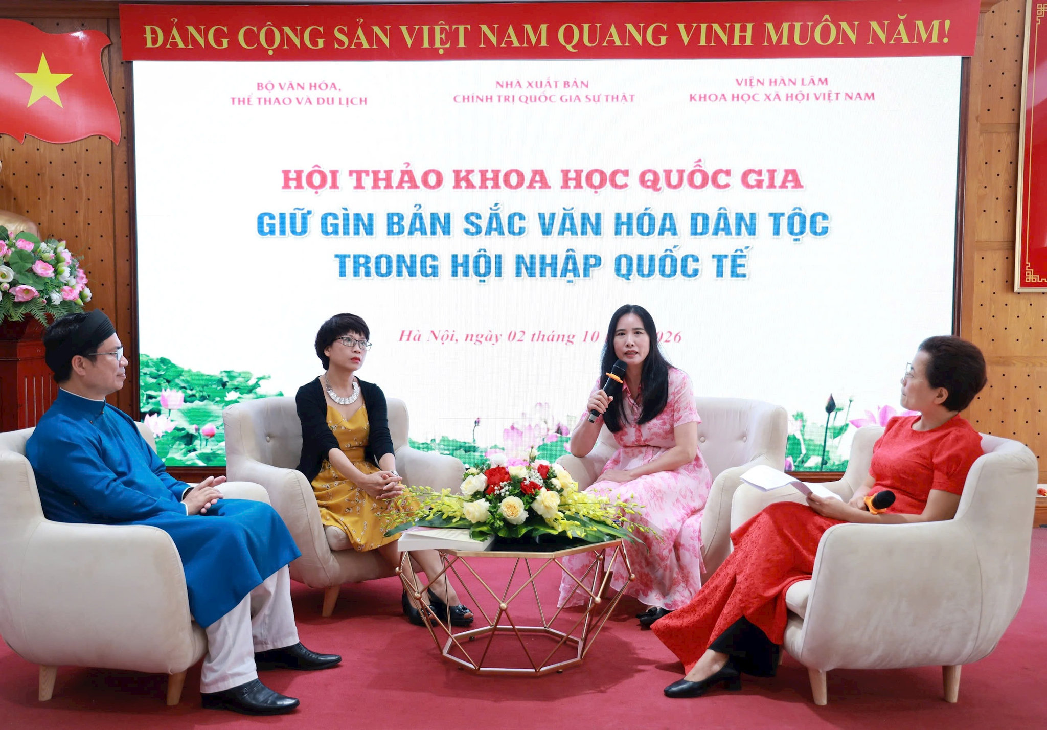 toa-dam-van-hoa.jpg