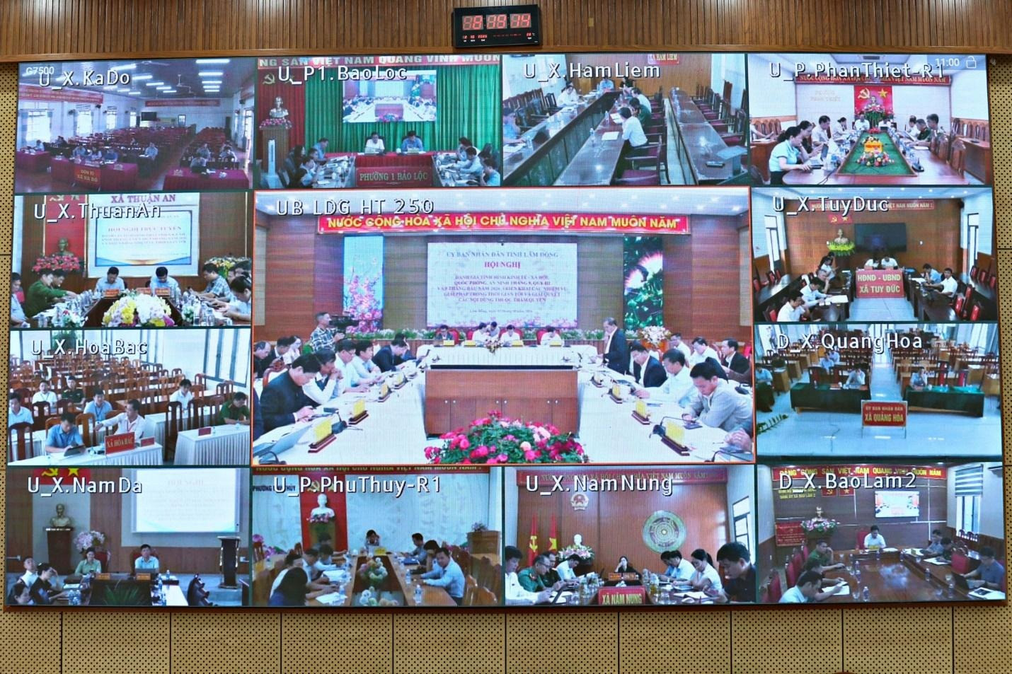 Hội nghị được kết nối trực tuyến với các xã, phường, đặc khu trên địa bàn tỉnh