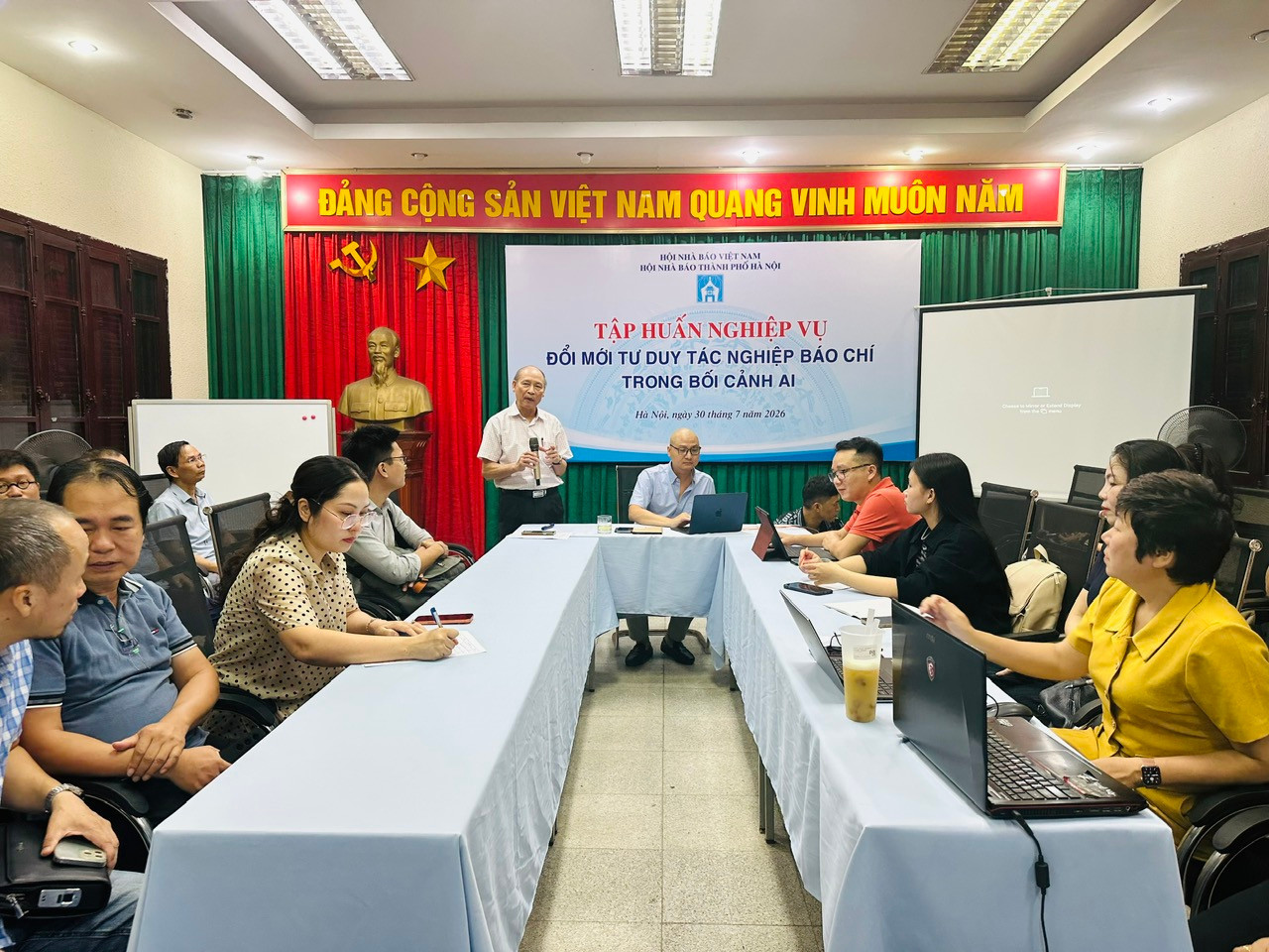 tap-huan-1.jpg