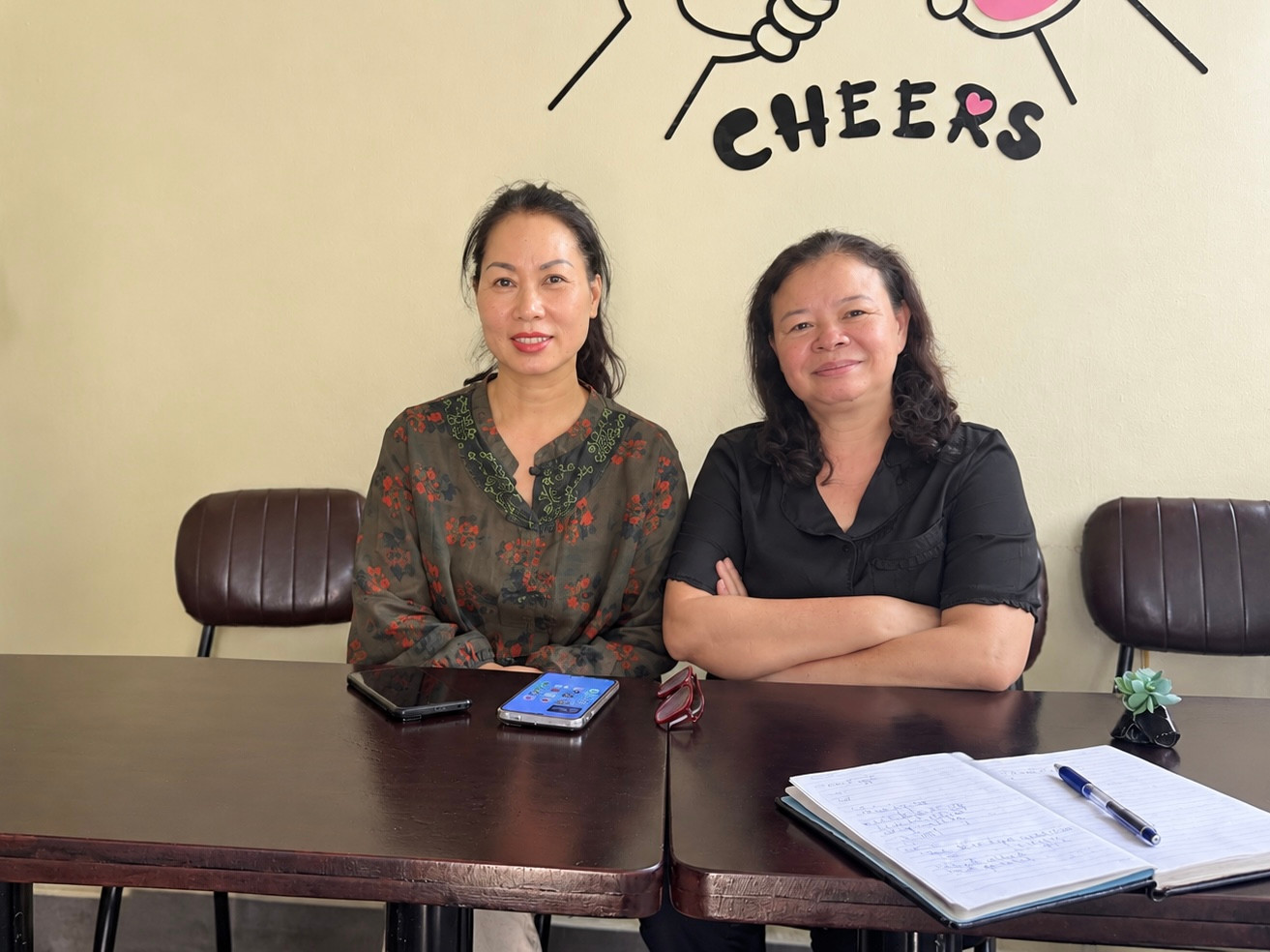 Các thành viên của Tổ hòa giải thuộc Tổ dân phố số 8, phường Tương Mai.