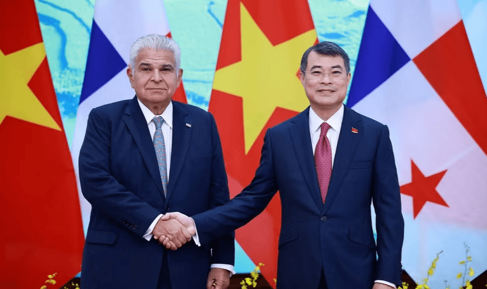 thu-tuong-le-minh-hung-hoi-kien-tong-thong-panama-28973559417816313450396.png