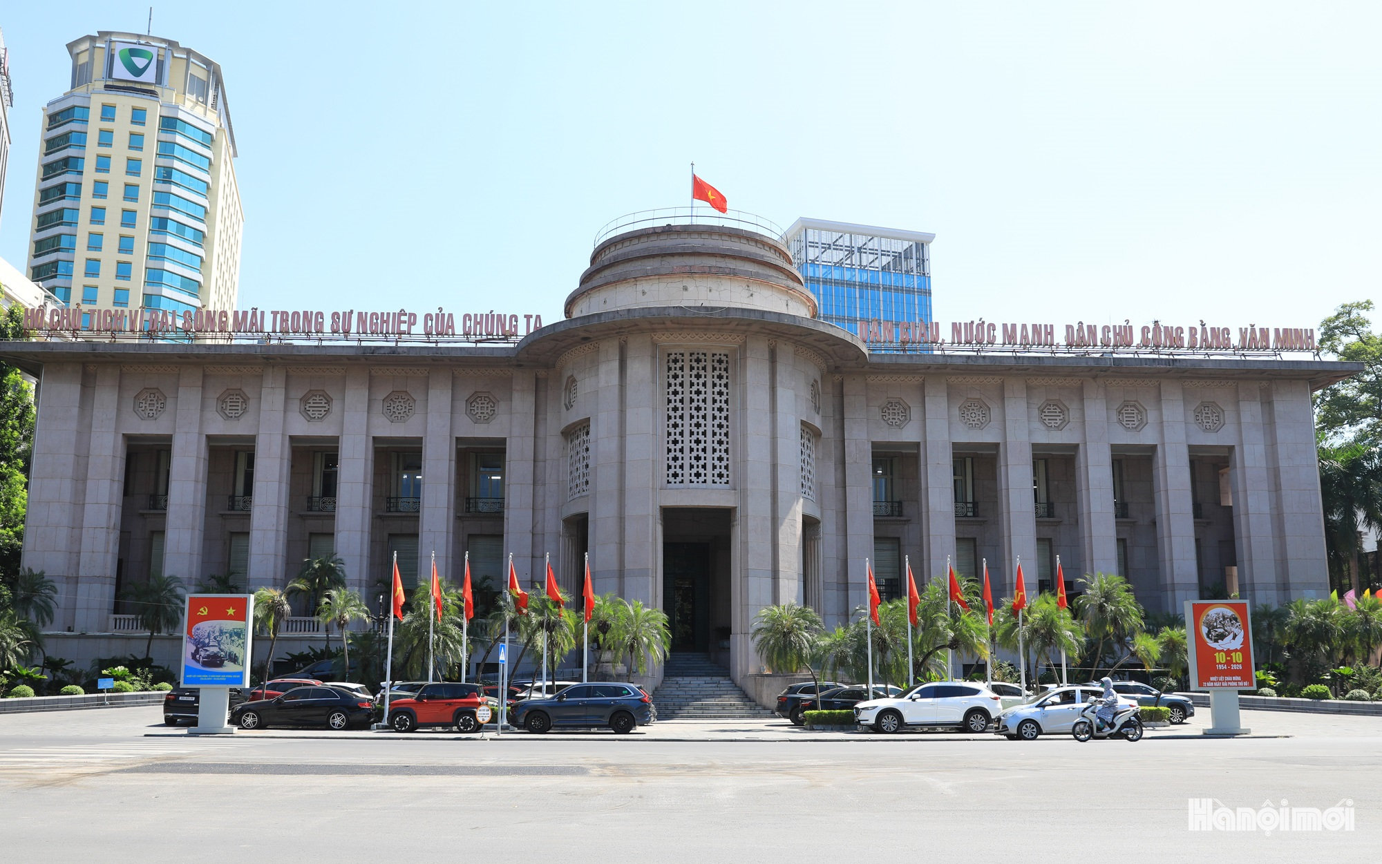W_duong-pho-ruc-ro-co-hoa-5-.jpg