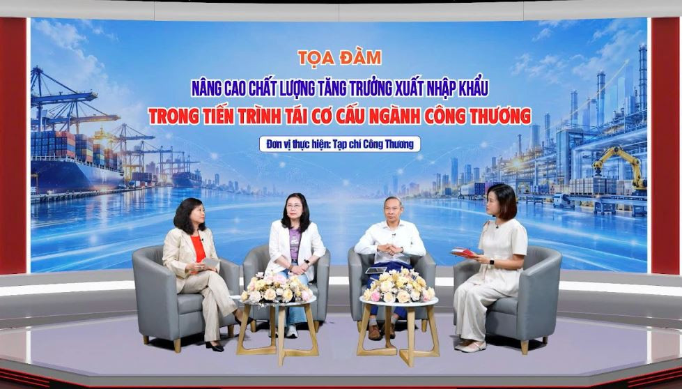 8.10-toan-canh-toa-dam.jpg