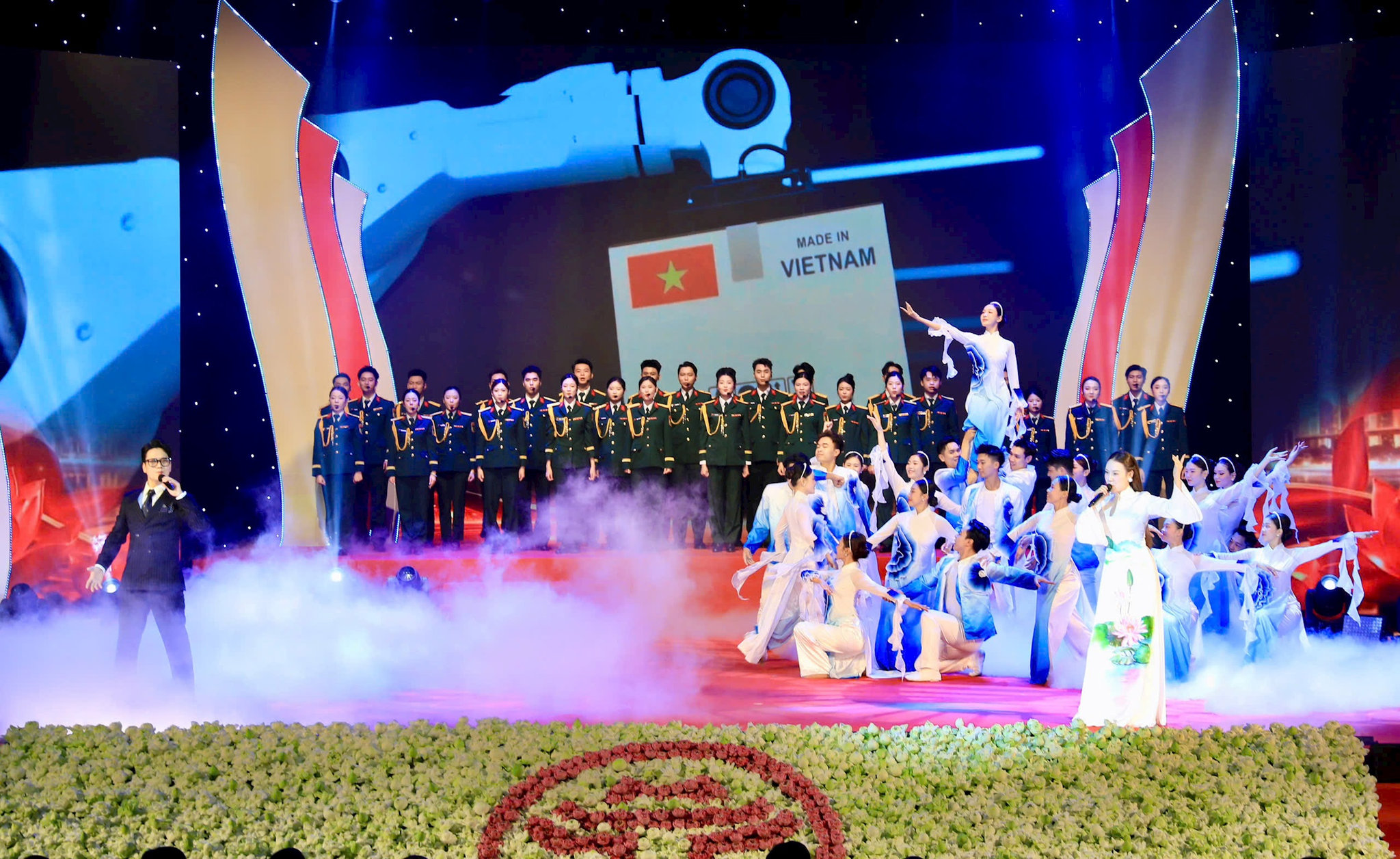 Một tiết mục văn nghệ tại hội nghi