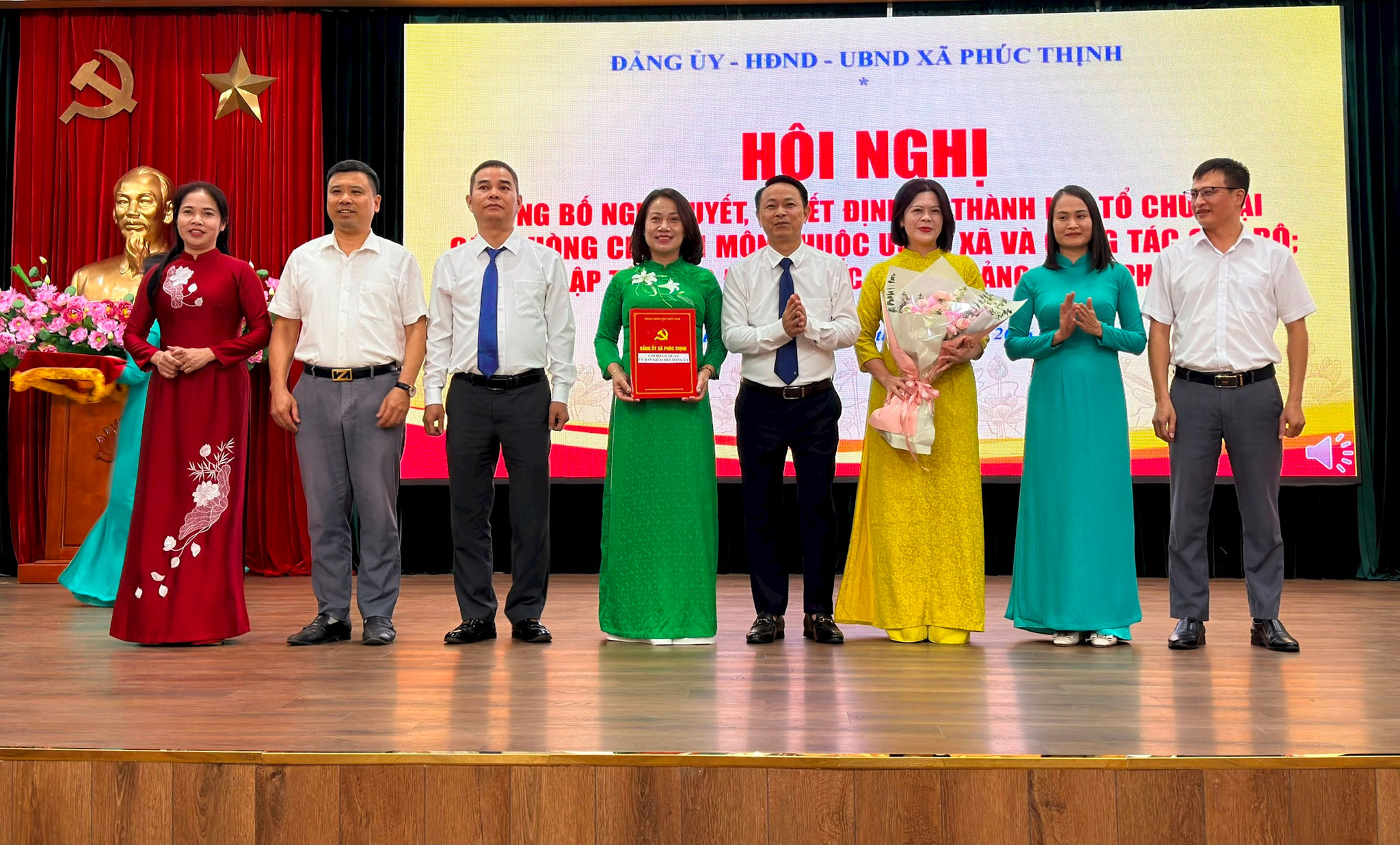 trao-quyet-dinh.jpg