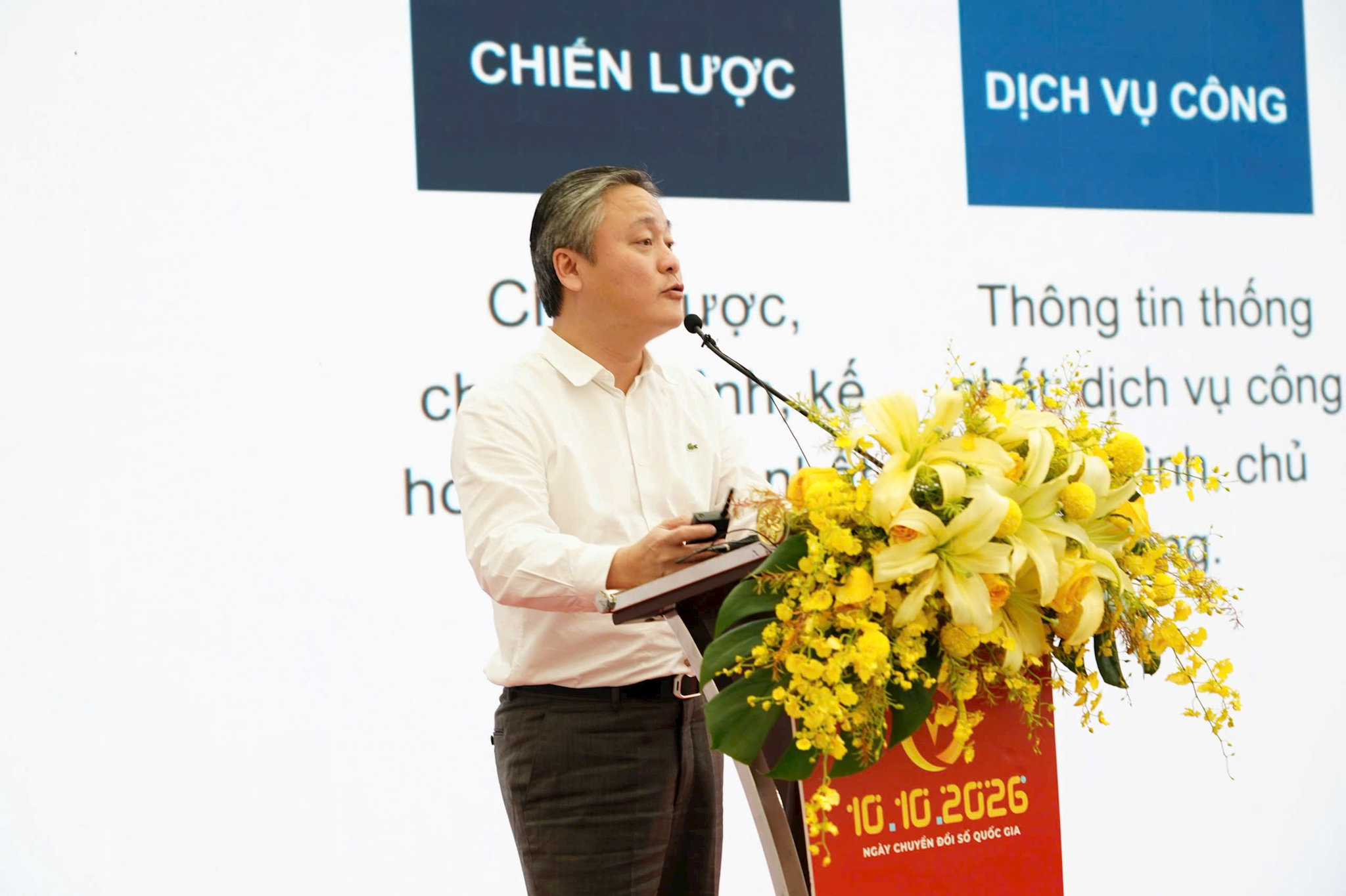 tuan-cuc-pho.jpg