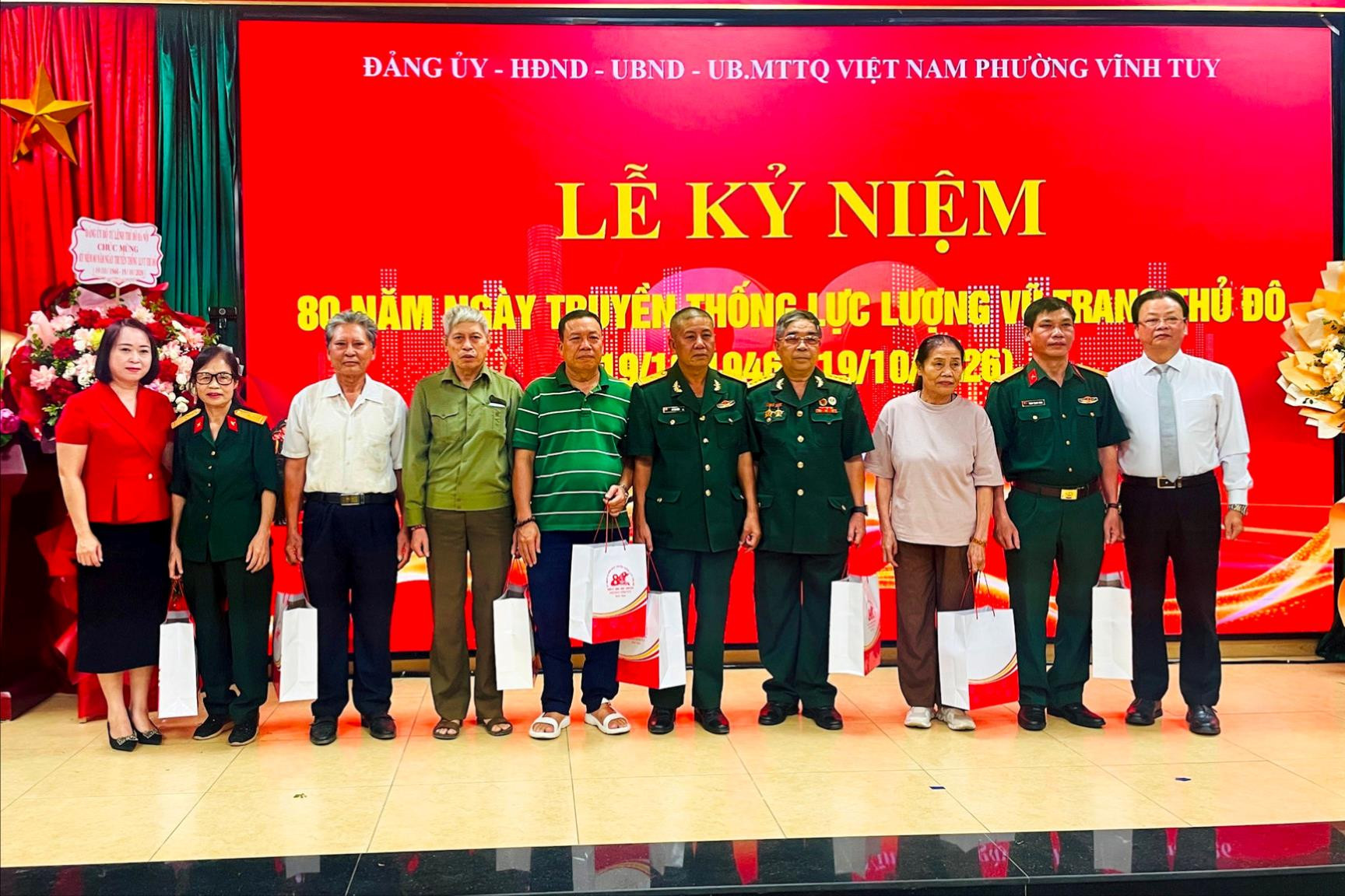 Phường Vĩnh Tuy kỷ niệm 80 năm Ngày truyền thống Lực lượng vũ trang Thủ đô