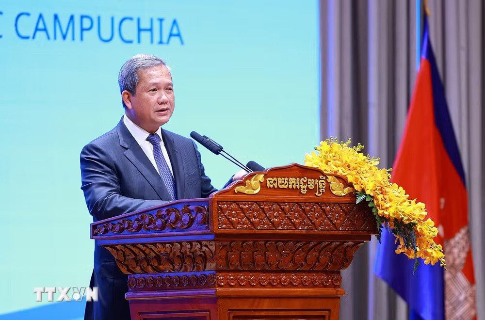 ttxvn_thu-tuong-le-minh-hung-va-thu-tuong-hun-manet-du-dien-dan-doanh-nghiep-viet-nam-campuchia-9.jpg