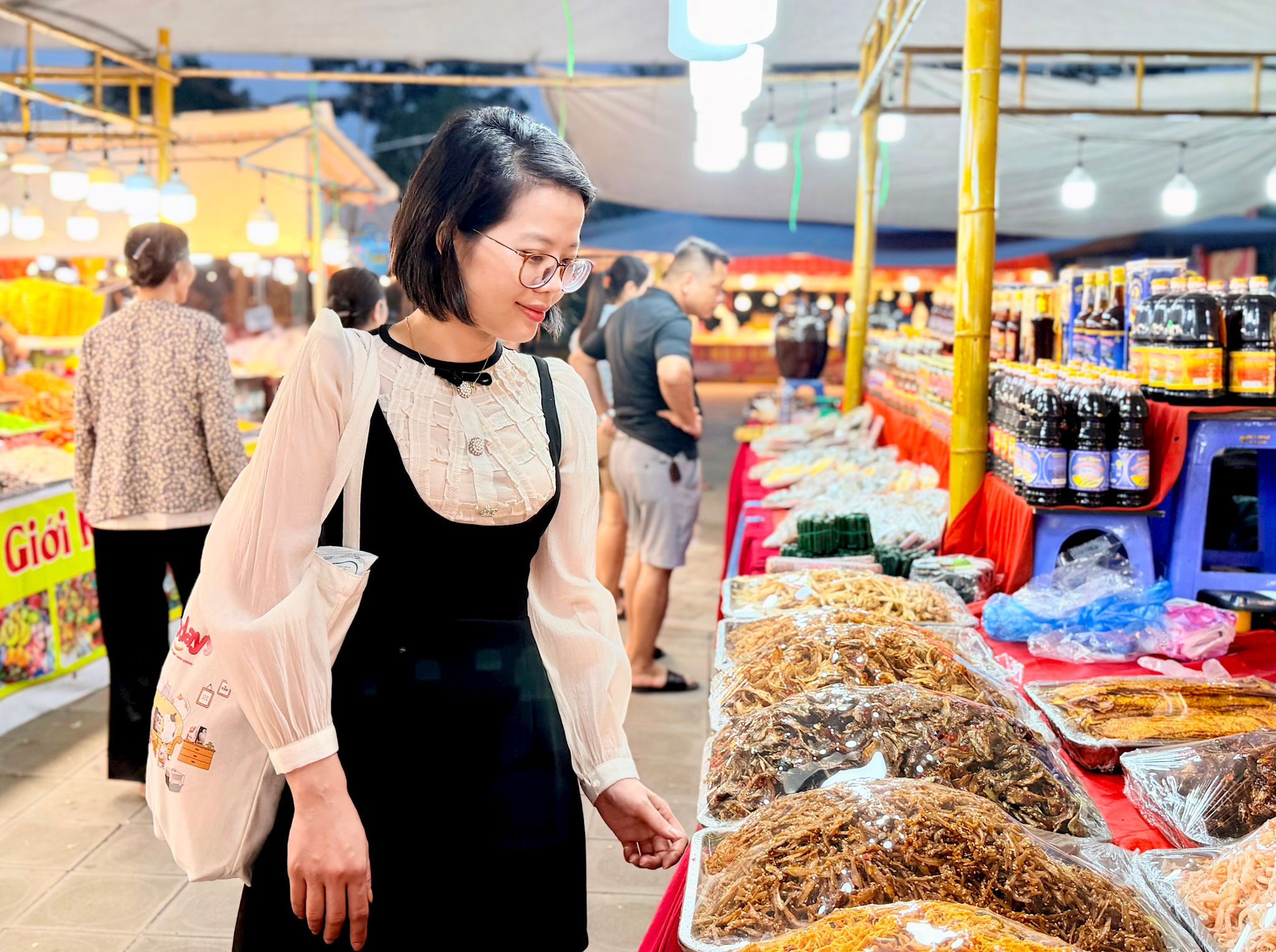 Hàng nghìn người tham dự Hội chợ Mùa thu xã Phúc Thịnh năm 2026