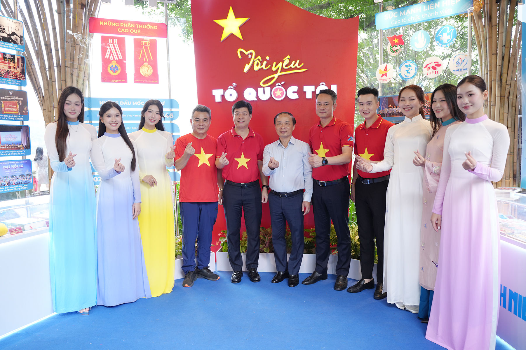 hanh-trinh-toi-yeu-to-quoc-toi-12-.jpg