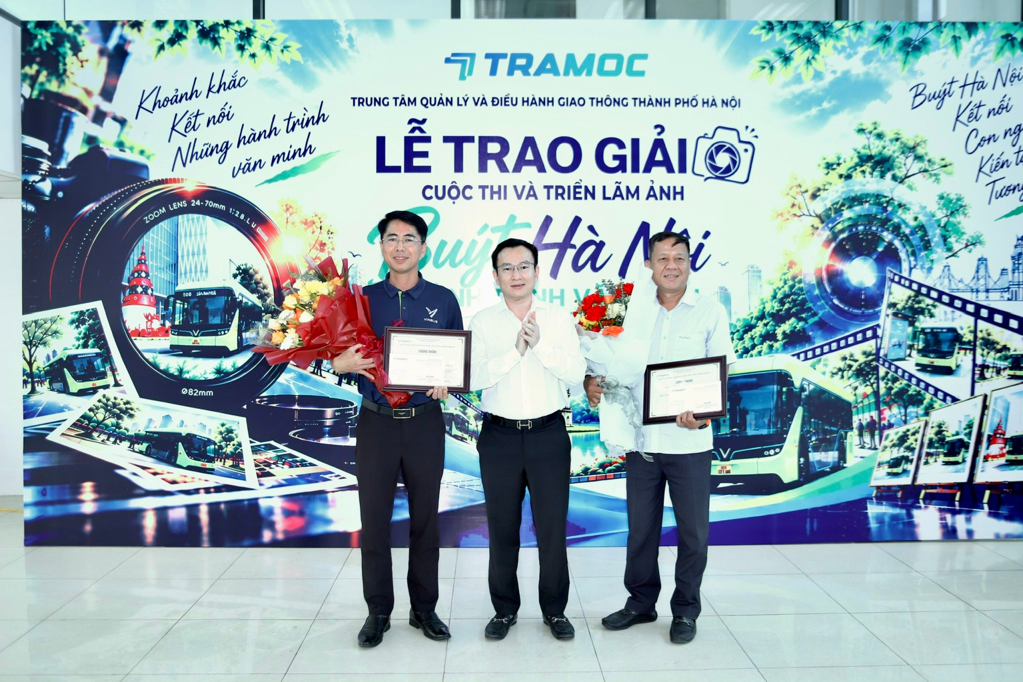 trao-giai-anh-ngay-10-10.jpeg