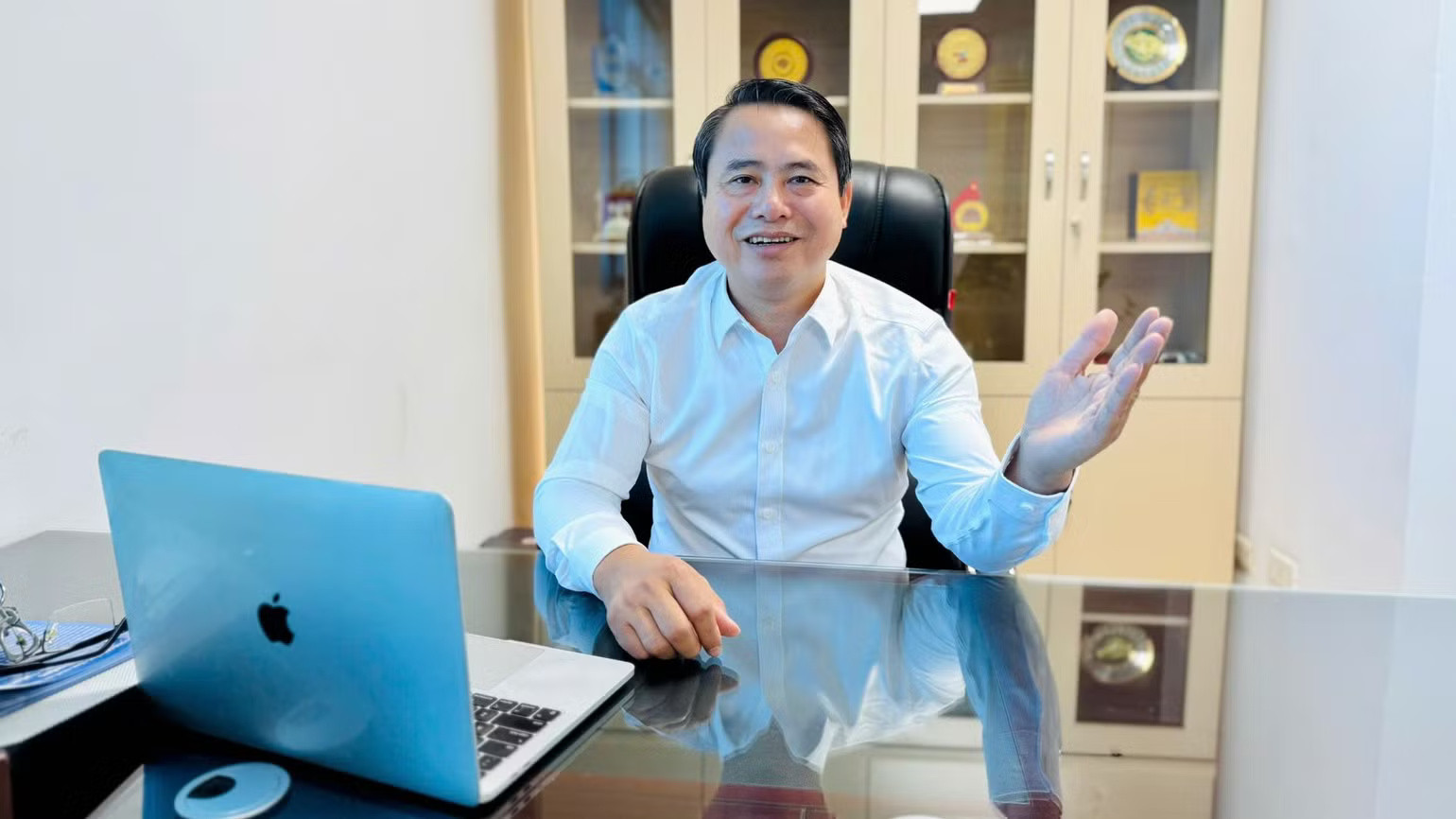 ong-ngan.jpg