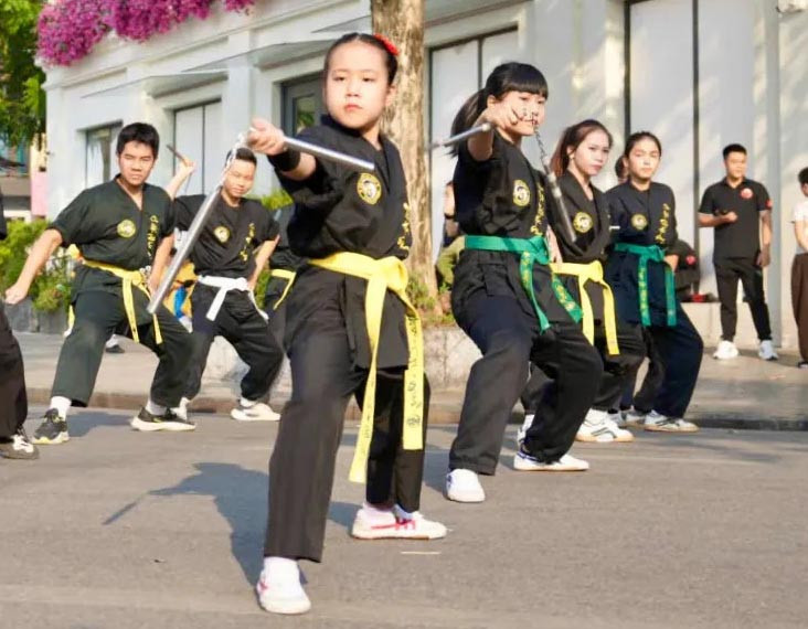 con-nhi-khuc.jpg