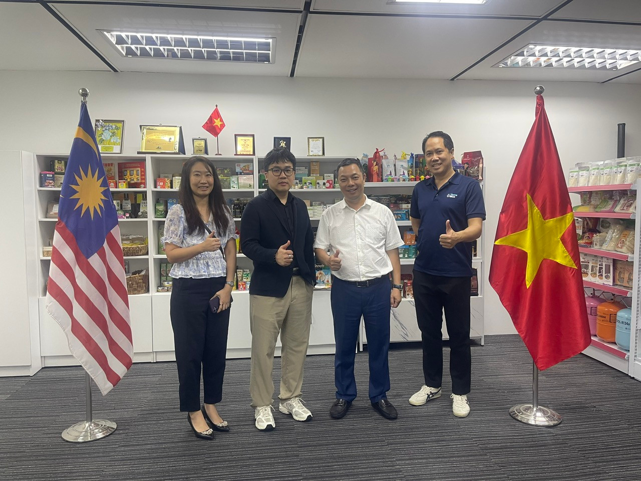 thuong-vu-malaysia.jpg
