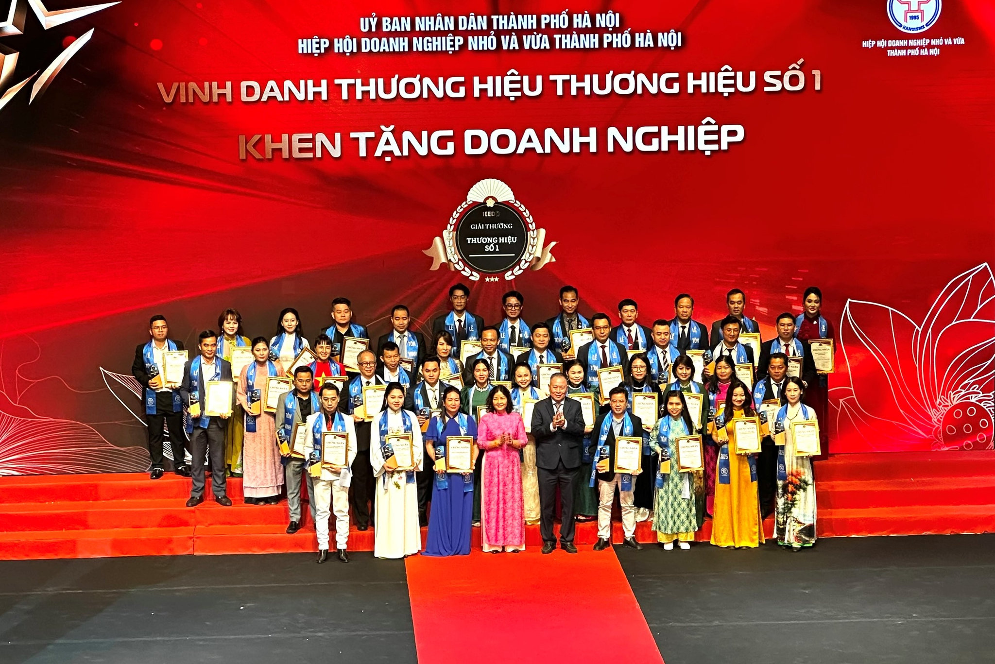 Tôn vinh doanh nhân, doanh nghiệp Thăng Long tiêu biểu năm 2025