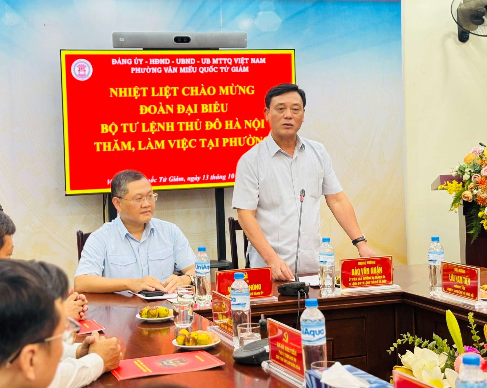 Trung tướng Đào Văn Nhận phát biểu tại buổi làm việc. Ảnh: Vân Hà