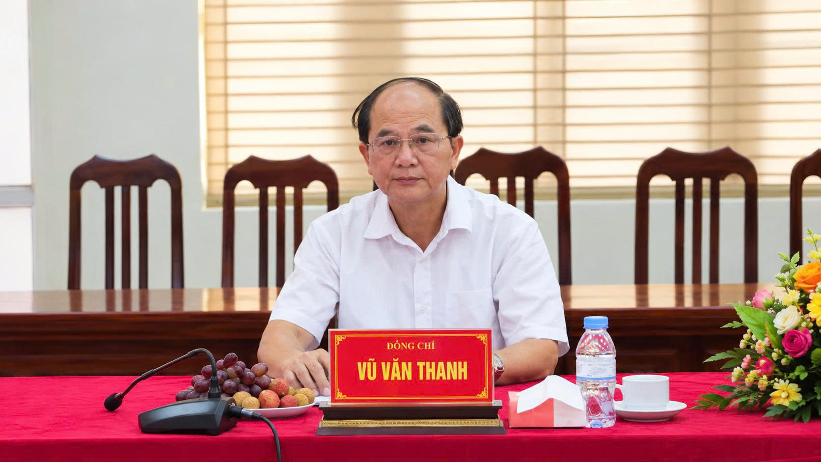 ong-vu-van-thanh-chu-tich-uy-ban-mttq-viet-nam-xa-ung-thien.jpg