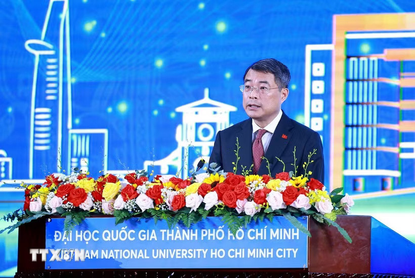 Thủ tướng: Đại học Quốc gia thành phố Hồ Chí Minh cần làm chủ công nghệ chiến lược