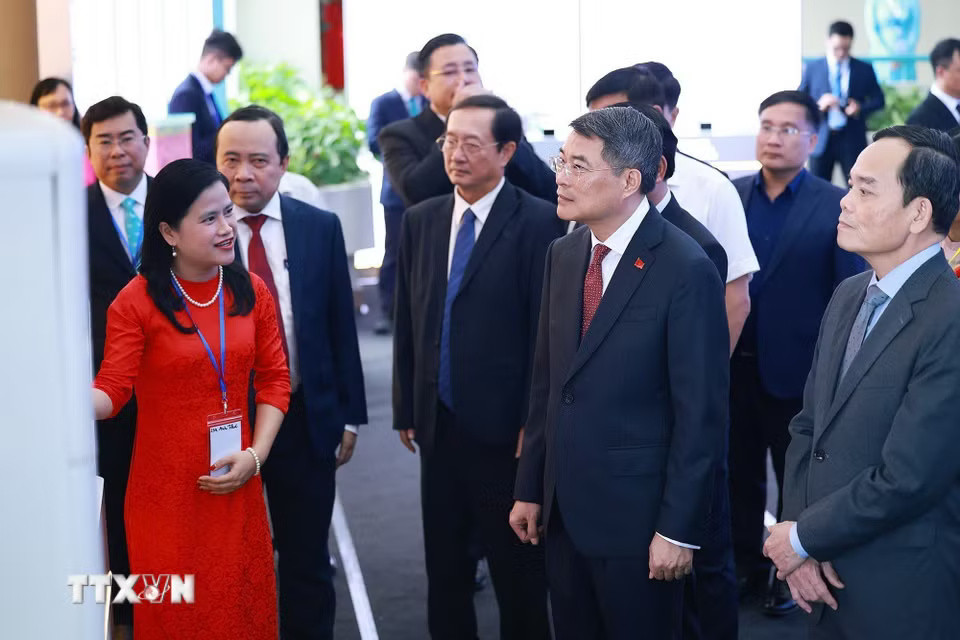 w6cx_hx_ifj-5moxemm-bglzmvgjwzkgwy8a2g-_ttxvn_1310-thu-tuong-du-khai-khoa-dai-hoc-quoc-gia-thanh-pho-ho-chi-minh-1.jpg