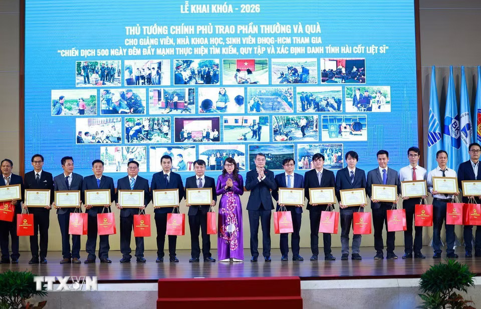 w6cx_hx_ifj-5moxjv-ib9qtbnzgc_h_87ifgg-_ttxvn_1310-thu-tuong-du-khai-khoa-dai-hoc-quoc-gia-thanh-pho-ho-chi-minh-14.jpg