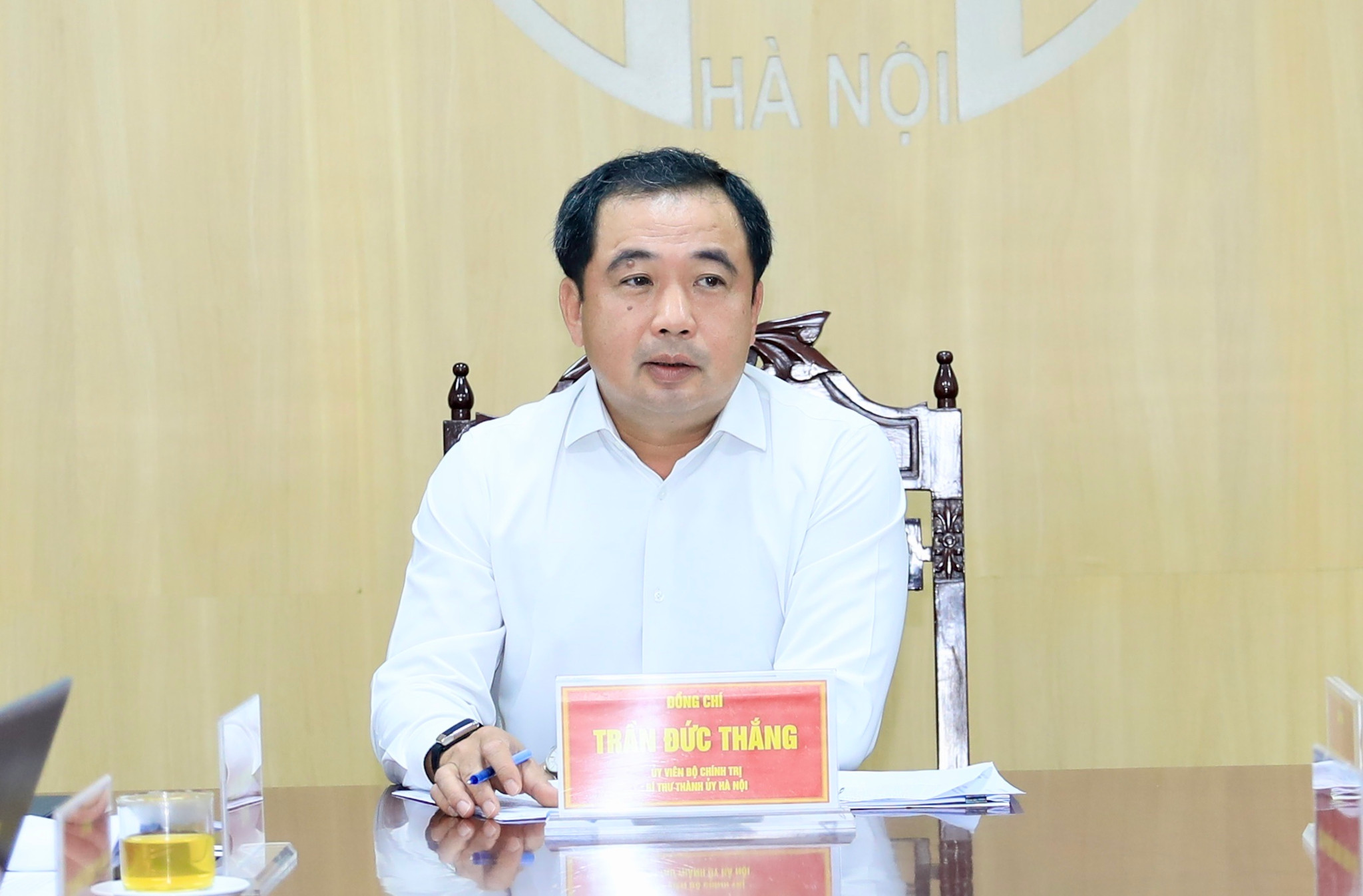 Bí thư Thành ủy Hà Nội Trần Đức Thắng phát biểu chỉ đạo giải quyết kiến nghị của công dân. Ảnh: Quang Thái