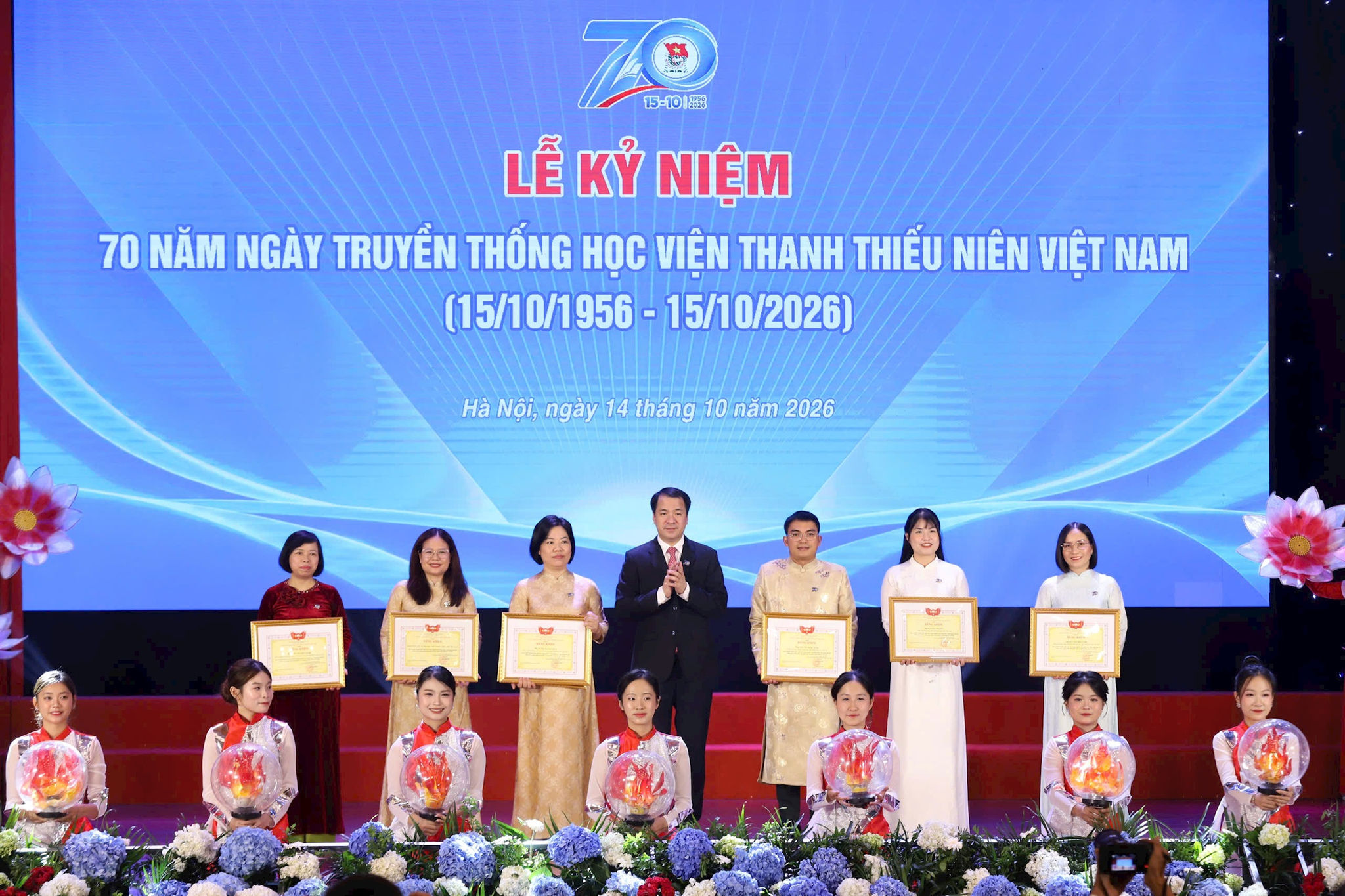anh-hoc-vien-2.jpg