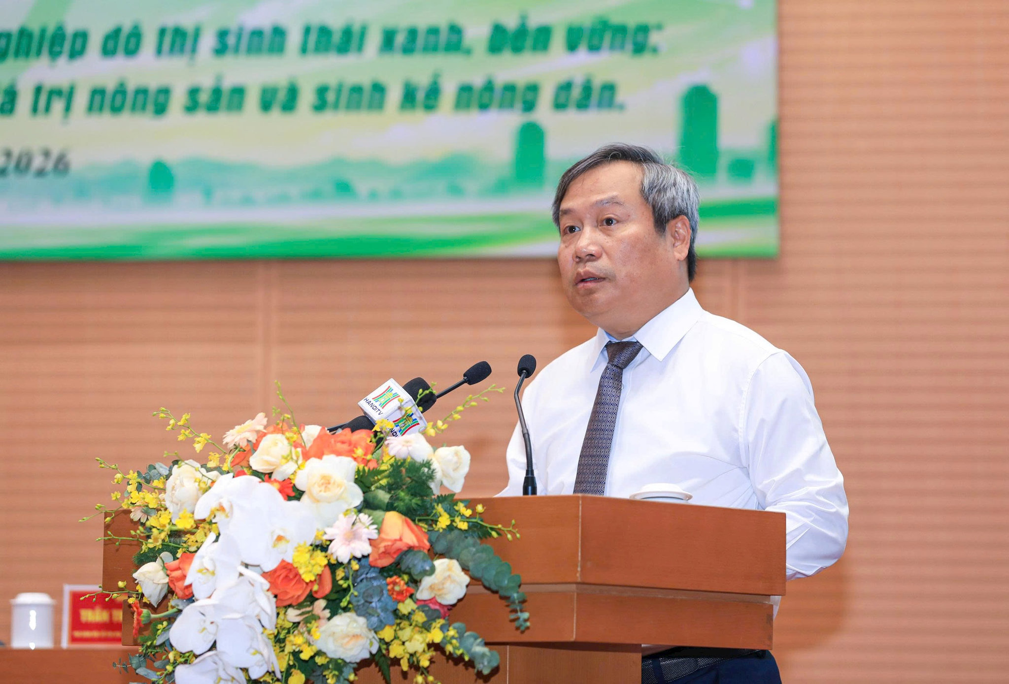 Chủ tịch UBND thành phố Hà Nội Vũ Đại Thắng phát biểu khai mạc hội nghị. Ảnh: Viết Thành