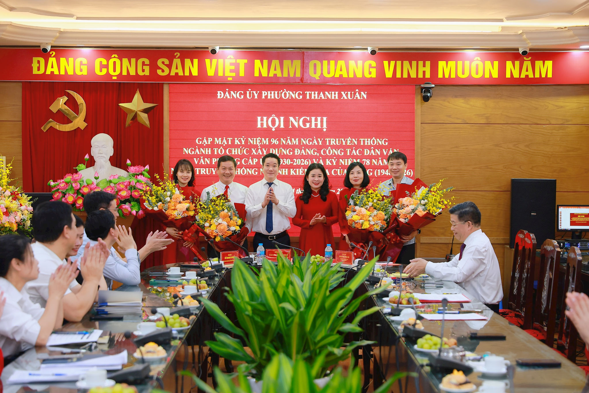 Phường Thanh Xuân gặp mặt kỷ niệm ngày truyền thống các ban Đảng