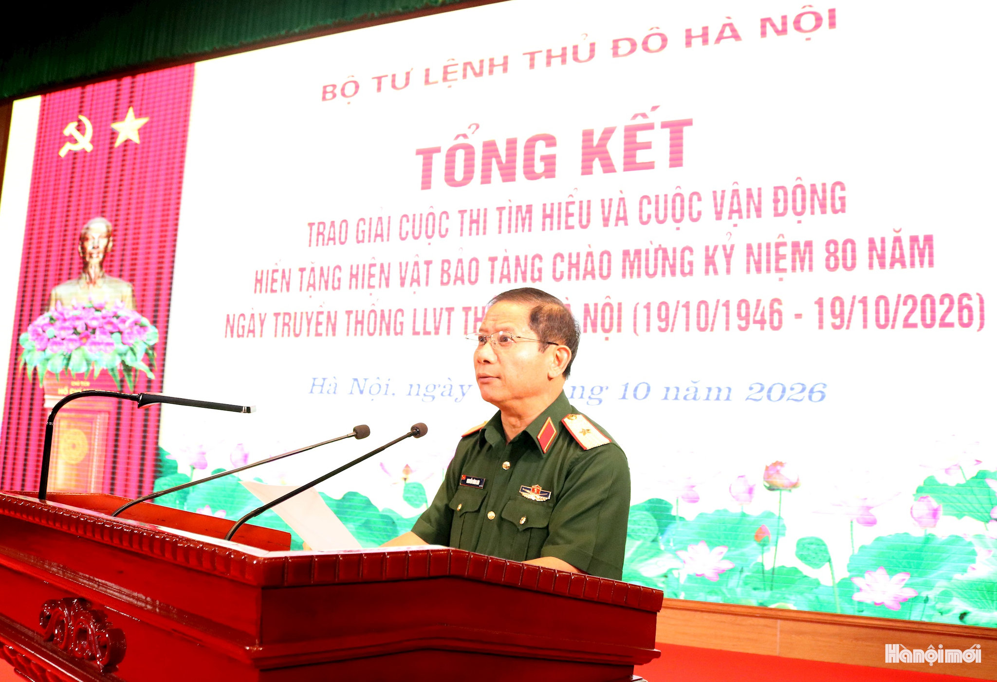 Thiếu tướng Nguyễn Đình Lưu, Phó Tư lệnh Bộ Tư lệnh Thủ đô Hà Nội phát biểu tại hội nghị. Ảnh: MT