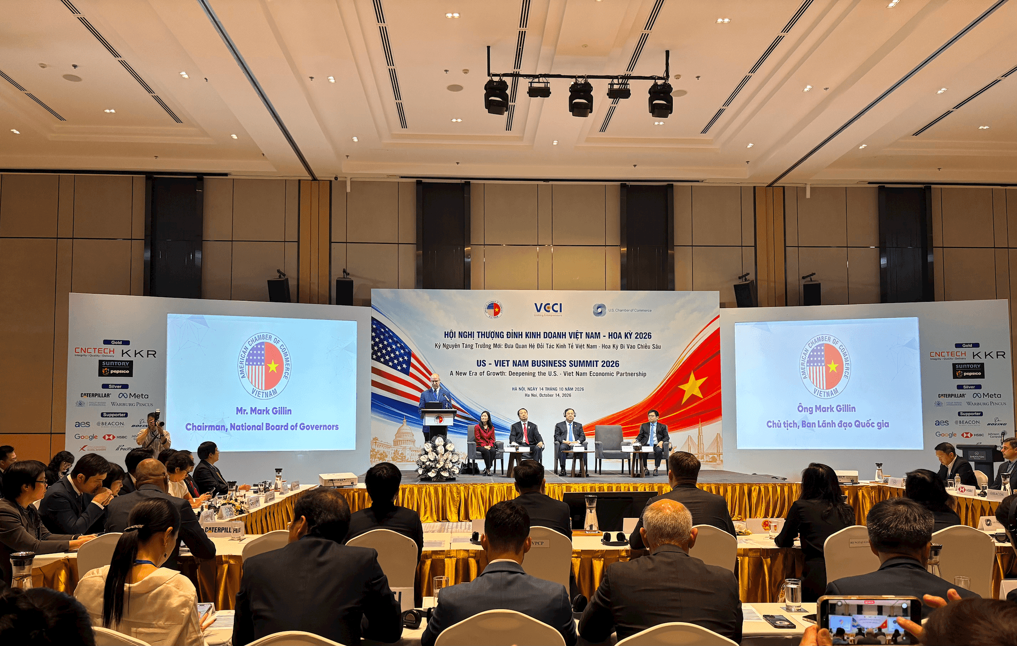 Toàn cảnh khai mạc Hội nghị Thượng đỉnh Kinh doanh Việt Nam - Hoa Kỳ 2026 tại Hà Nội. Ảnh: Đỗ Hương