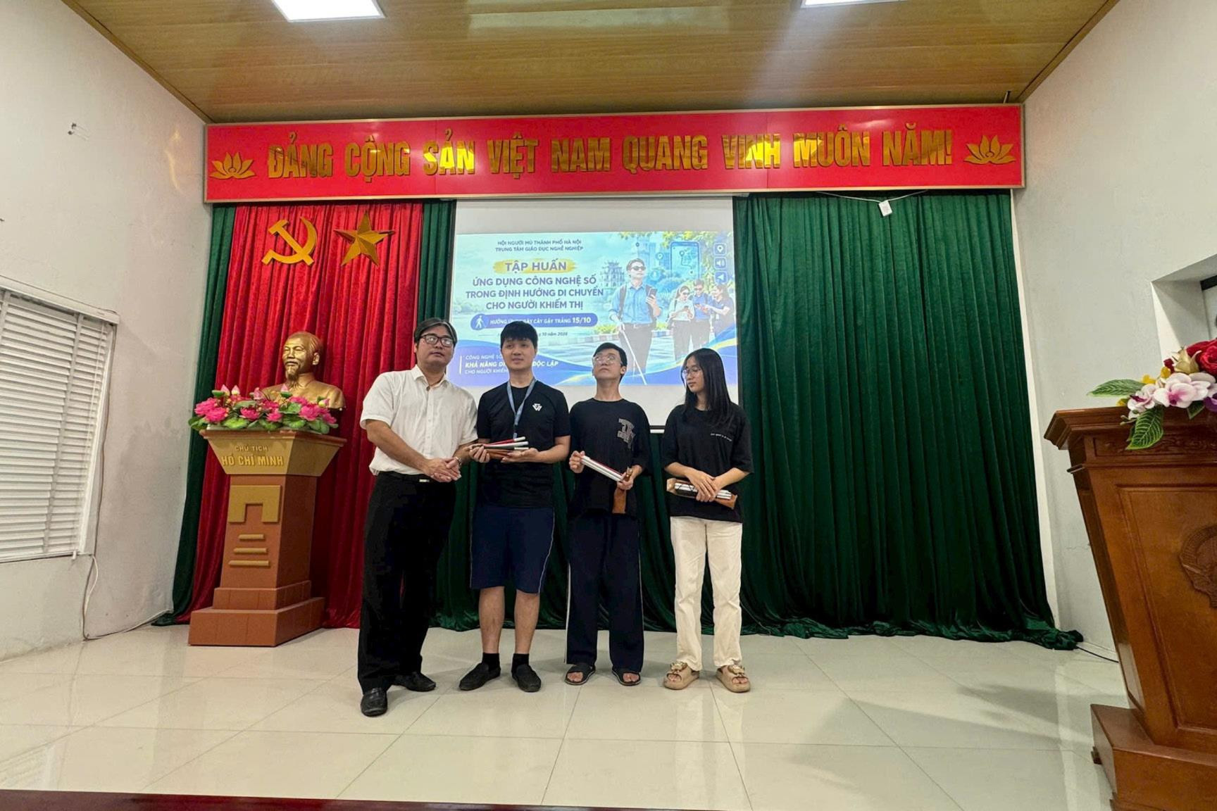trao-gay-trang.jpg