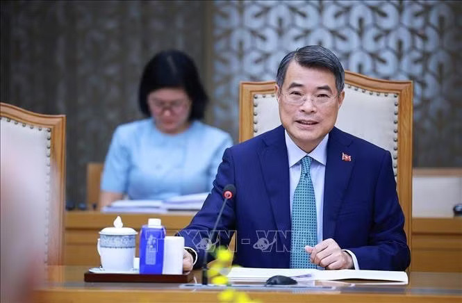 Thủ tướng Lê Minh Hưng tiếp ông Peter Tschentscher, Thị trưởng thứ nhất thành phố Hamburg (Đức). Ảnh: Dương Giang/TTXVN