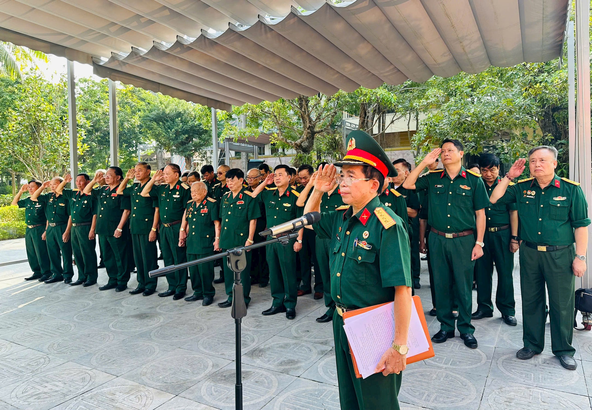 tuong-niem.jpg