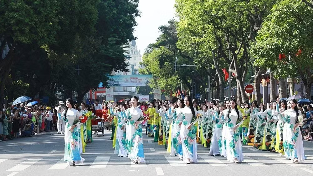 Tiếp tục lùi thời gian tổ chức Festival Thu Hà Nội 2026. Ảnh: M.H